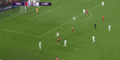 入球失误造点球，主队主场焦灼逼平